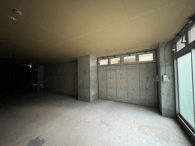 大阪市浪速区元町３丁目の店舗事務所の内装