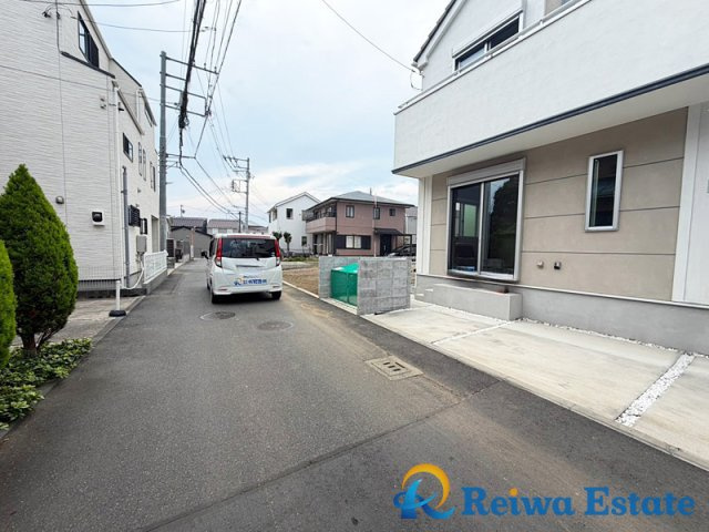 中古戸建　茅ヶ崎市中島の前面道路含む現地写真