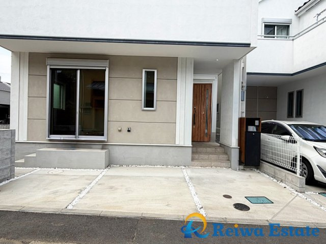 中古戸建　茅ヶ崎市中島の駐車場