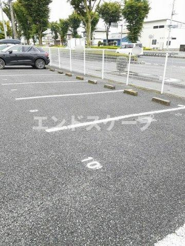 コミューン　ｉ　ＷＥＳＴの駐車場|高崎、前橋のお部屋探しはエンドスケープまで！お客様の理想お聞かせ下さい♪