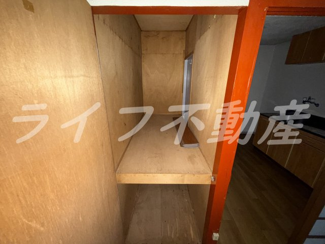 長栄寺第5コープの収納|こまごまとしたものを収納できそうですね