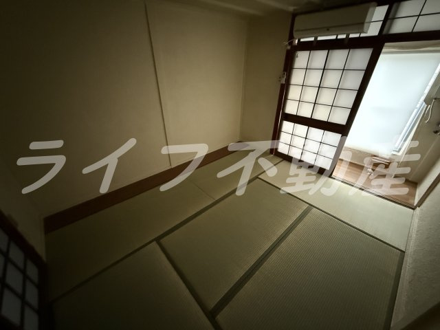 長栄寺第5コープの居間・リビング|使いやすい居間です