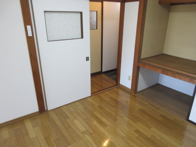 シークハイツの洋室