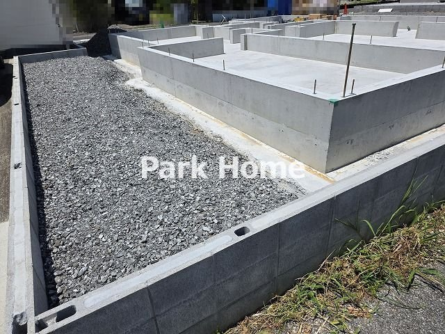 高知市南万々 -D号地- 新築戸建ての前面道路含む現地写真