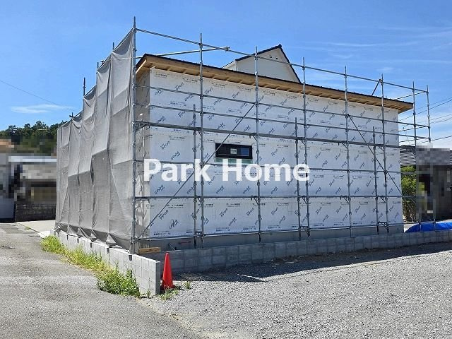 高知市南万々 -D号地- 新築戸建ての駐車場|D号地　2026.7月：建築中
