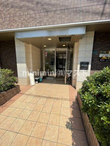 ドミール桜川Ⅱのエントランス