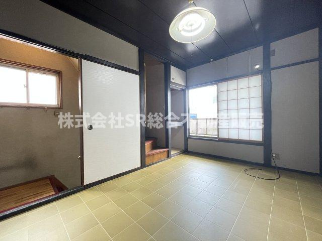 横小路町5丁目中古戸建のキッチン|ご家族とゆったりくつろげる空間です！