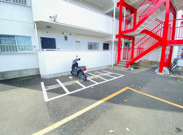 オクトピア東八幡2の駐車場