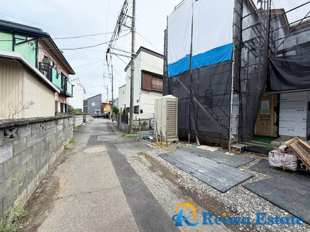 新築戸建　茅ヶ崎市南湖5丁目の前面道路含む現地写真