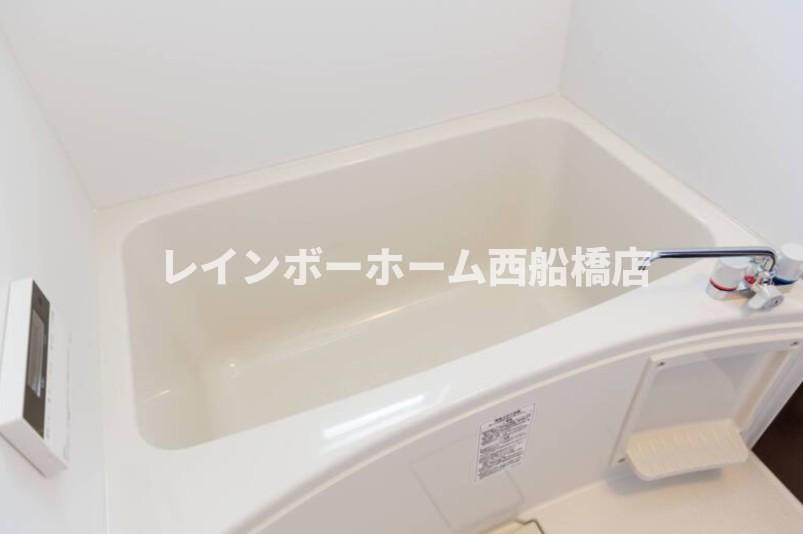 レオ伍拾番館の浴室