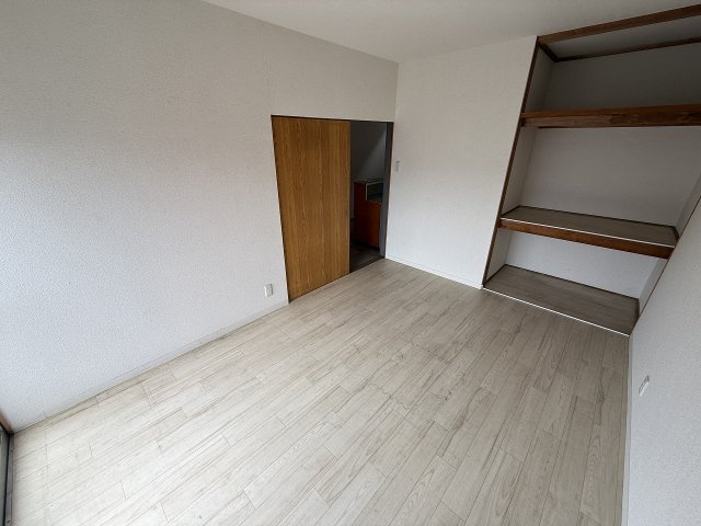 大軽町戸建の内装