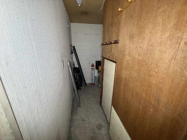 大軽町戸建の玄関