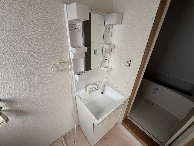 大軽町戸建の洗面所