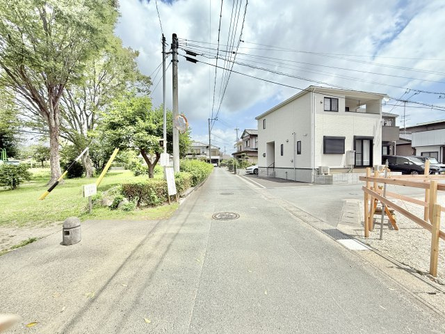 浜名区貴布祢 第1の前面道路含む現地写真|物件前の道路になります。