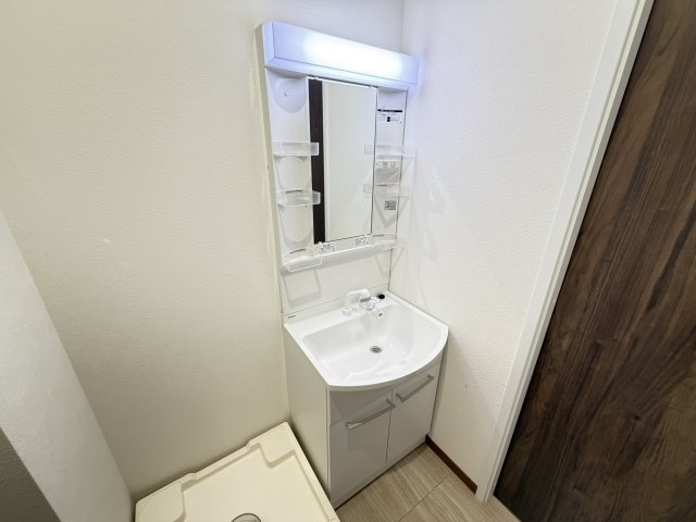 アヴェンタドールの洗面所