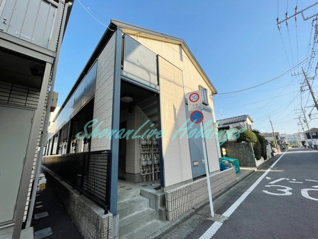 藤沢市湘南台７丁目のアパートのエントランス