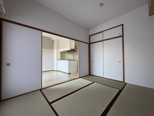 グランプレステージ明石西Ⅱの和室