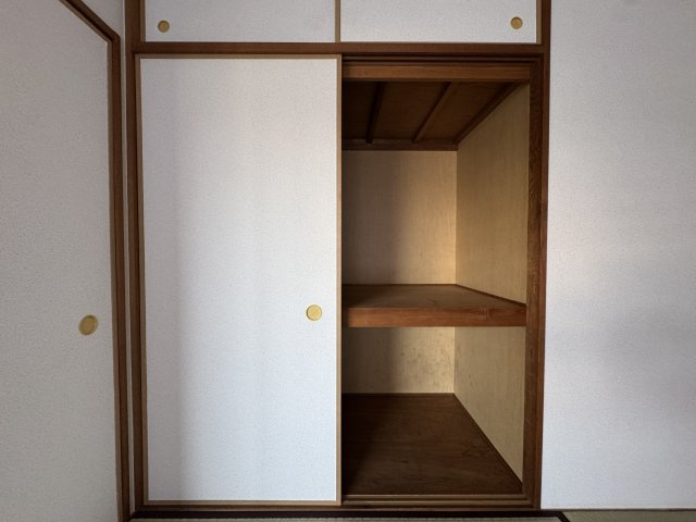 グランプレステージ明石西Ⅱの収納