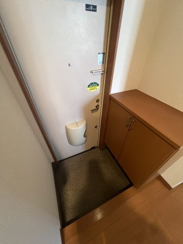 パルテールB棟の玄関