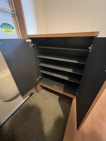 パルテールB棟の収納
