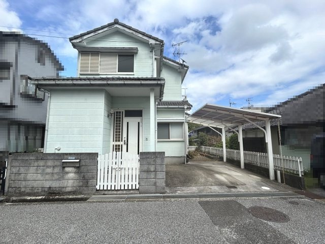 【外観】 | 中古一戸建　高知市一宮中町３丁目 | リフォーム中です