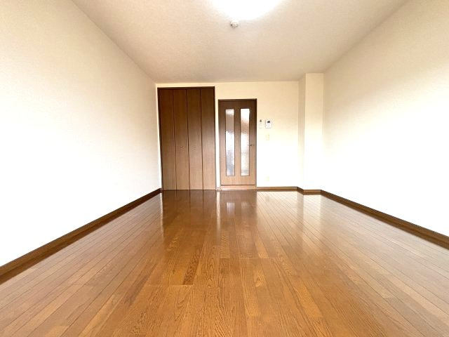暁21・うえきⅡ号館の洋室