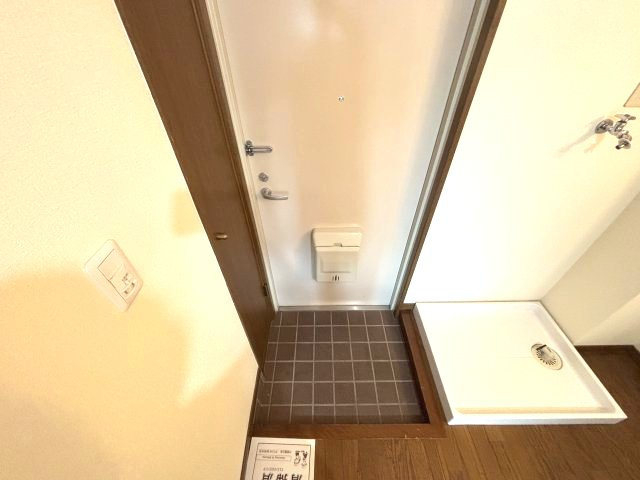暁21・うえきⅡ号館の玄関