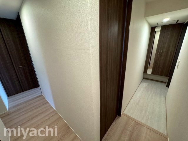 エグレットテラスⅡの玄関
