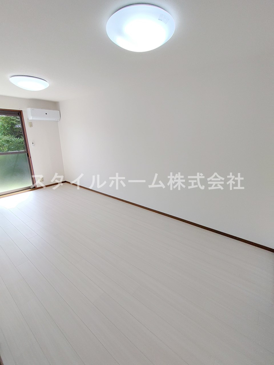 ルミエール大山の居間・リビング