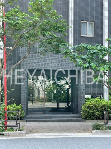 ジーベック浅草アーリアのエントランス