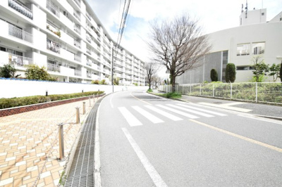 【周辺】 | 千里桃山台セントポリア | こちらのサイトに掲載されている全ての物件が、当社にてご紹介可能です！気になる物件がありましたら、弊社スタッフまでお気軽にお問合せ下さいま