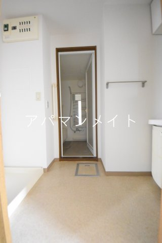 【設備】 | サニーヒルⅡ | 室内洗濯機置場になります