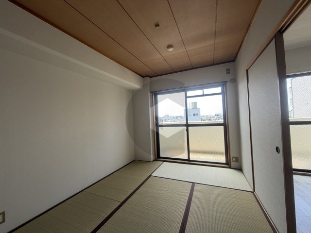 メゾン長田の和室