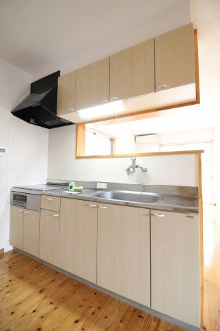 IMA HOUSEのキッチン|コンパクトなキッチンで掃除もラクラク