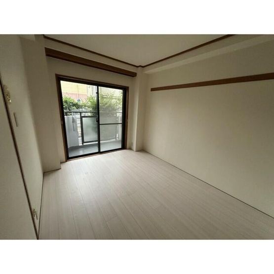 【寝室】