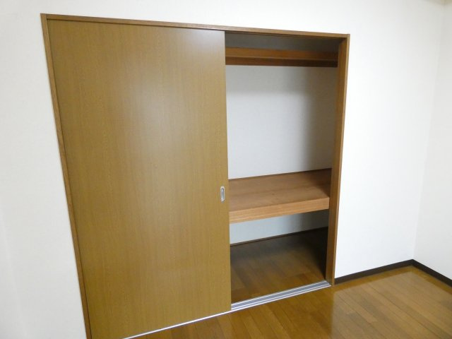 セノンハイツの収納