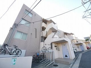 ルミエール妙蓮寺Ⅱの外観