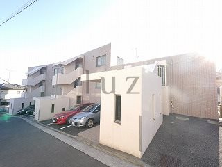 ルミエール妙蓮寺Ⅱの外観