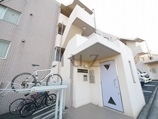 ルミエール妙蓮寺Ⅱの外観