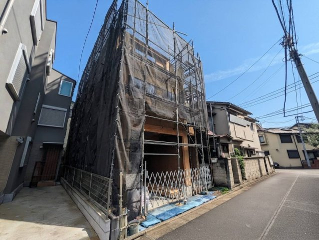 豊島区西巣鴨１丁目全１棟低炭素住宅の前面道路含む現地写真