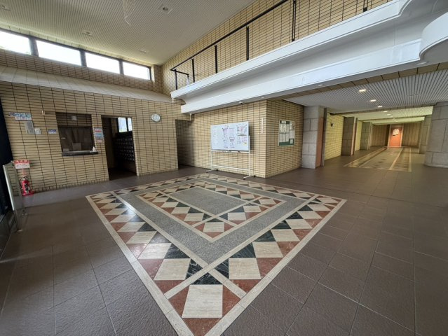 ヒューマンズパーク守口のエントランス|■物件内覧・資金計画相談・住宅ローン相談、リフォーム相談、お問合せ受付中■
※当日・翌日のご内覧、ご相談はお電話でのお問合せがスムーズです！