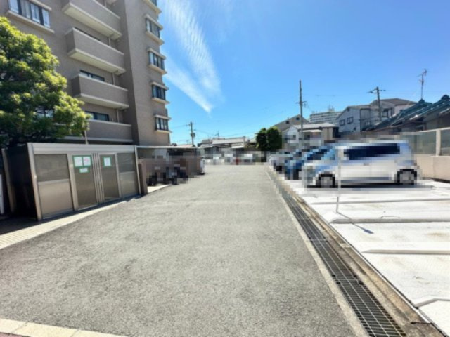 ヒューマンズパーク守口の駐車場|■物件内覧・資金計画相談・住宅ローン相談、リフォーム相談、お問合せ受付中■
※当日・翌日のご内覧、ご相談はお電話でのお問合せがスムーズです！