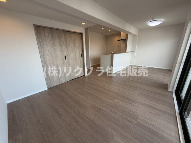 ヒューマンズパーク守口の居間・リビング|LDK16.5帖
■物件内覧・資金計画相談・住宅ローン相談、リフォーム相談、お問合せ受付中■
※当日・翌日のご内覧、ご相談はお電話でのお問合せがスムーズです！