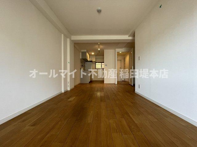 旧ピアライフ久地 の居間・リビング