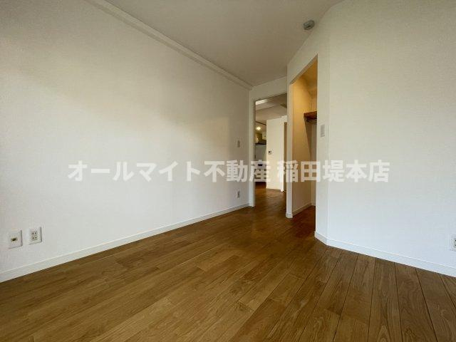 旧ピアライフ久地 の居間・リビング