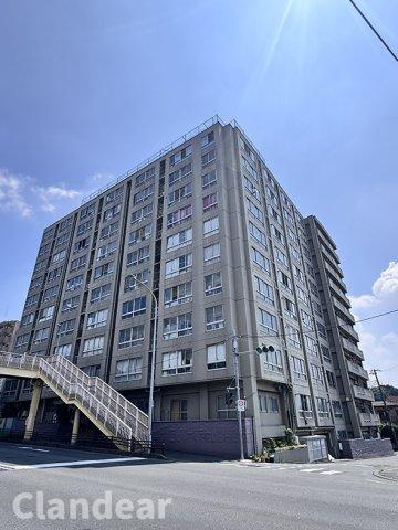 マンションニュー松戸の外観|ドキドキの新生活も、安心してスタート。ぴったりの住まいを見つけませんか？クランディアが一緒に住まい選びをサポートします‼　まずは、お気軽にお問合せください　＃クランディア
