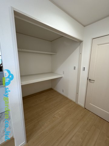 鎌倉市関谷　中古戸建の収納|2階廊下の大きな収納