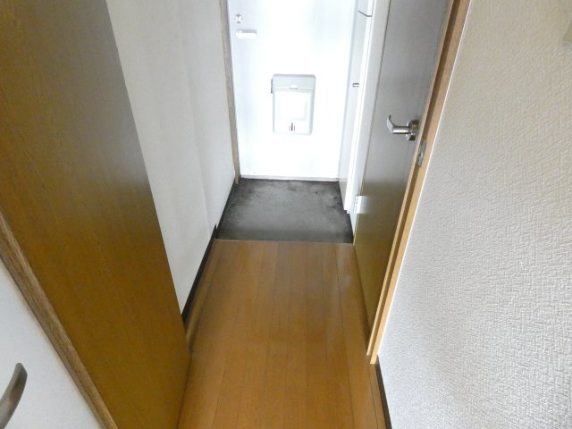 セノンハイツの玄関