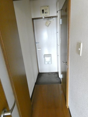 セノンハイツの玄関