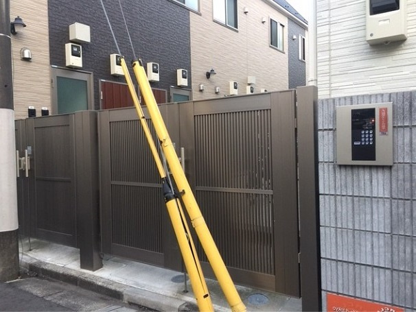 大田区東六郷１丁目のアパートのエントランス
